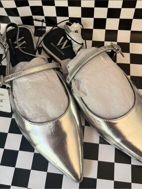 Worthington Metallic Silver Pointed Mary Jane Flats